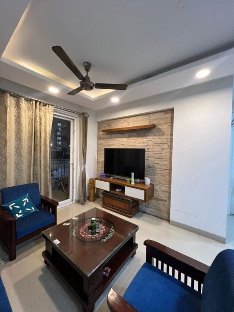 Living Room, emaar-gurgaon-greens 3 Bedroom 1850 Sq.Ft. Apartment In Sector 102 Gurgaon 10311791