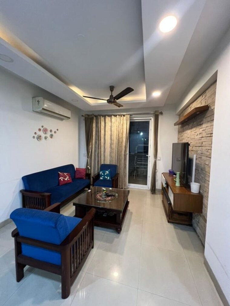 Living Room, emaar-gurgaon-greens 3 Bedroom 1850 Sq.Ft. Apartment In Sector 102 Gurgaon 10311791