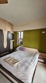 4 BHK 2200 Sq.Ft. Apartment in Unique Twins Tower CHS