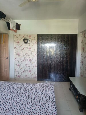 Room in 1 BHK Apartment at Ghodbunder Road – for Rent