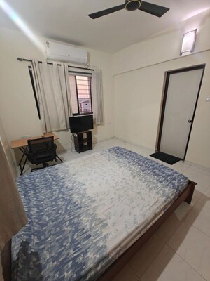 Bedroom in 2 BHK Apartment at Harsh Vihar, Aundh – for Rent