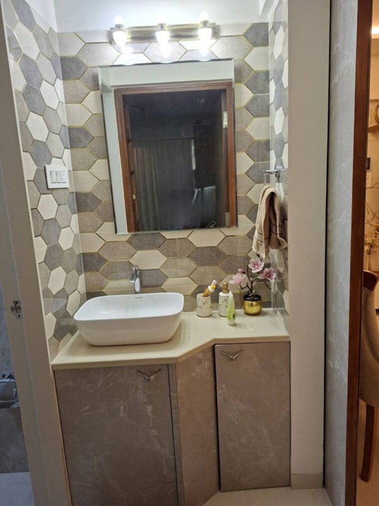 Bathroom, ikebana 2 Bedroom 850 Sq.Ft. Apartment In Matunga East Mumbai 10311836