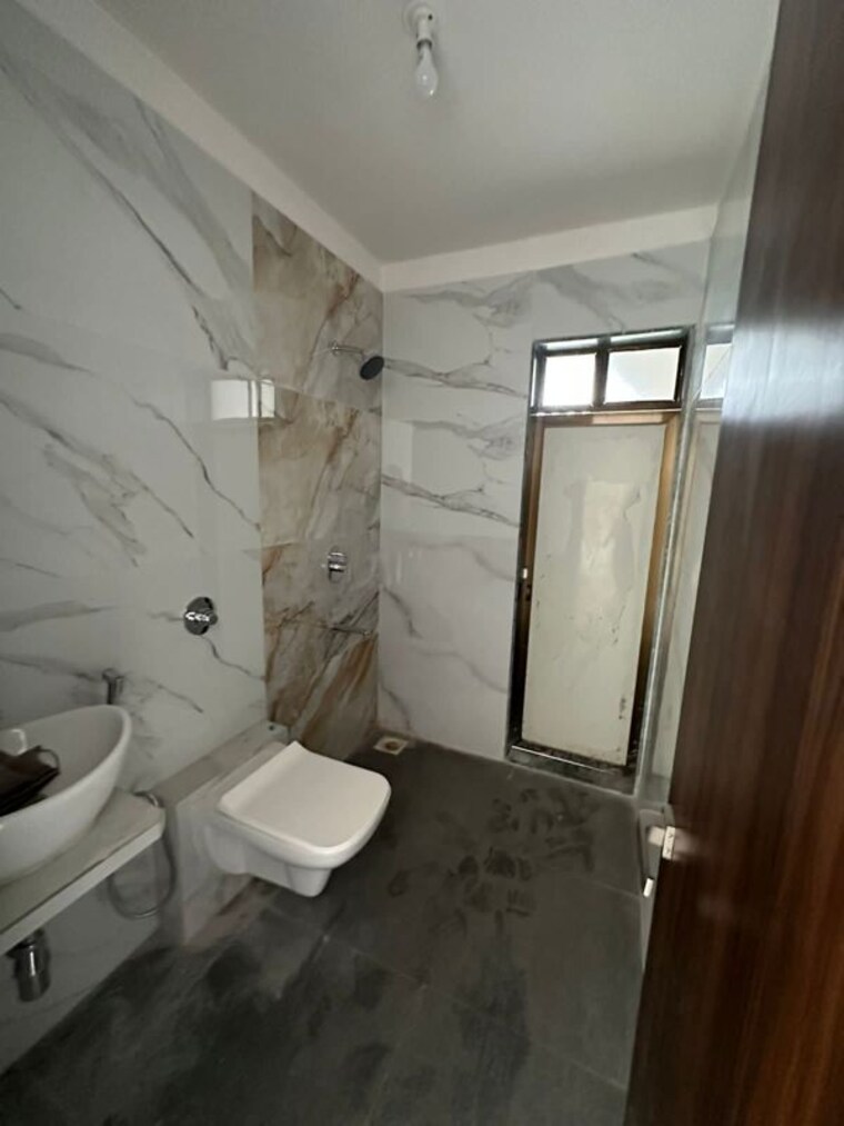 Bathroom, nav-sai-dham-chs 3 Bedroom 1200 Sq.Ft. Apartment In Thane West Thane 10311834