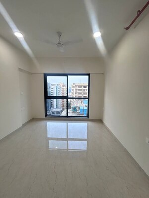 Bedroom in 3 BHK Apartment at Anand CHS Matunga, Matunga East – for Rent