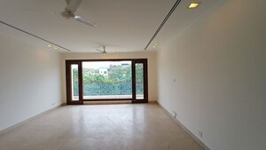 Room in 4 BHK Builder Floor at Chanakyapuri – for Rent