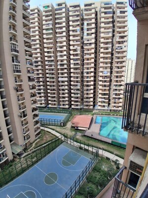 3 BHK Apartment For Rent in Gaur City 2 - 14th Avenue, Sector 16c Greater Noida