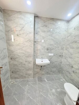 Bathroom in 2 BHK Builder Floor at Palm Residency Chhatarpur, Chattarpur – for Rent