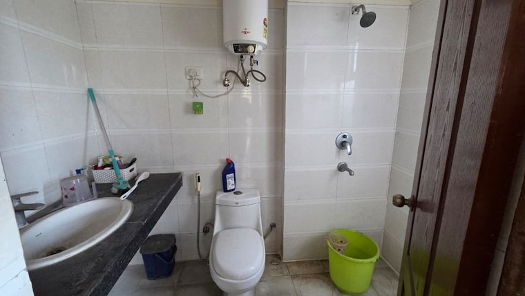 Bathroom, value-infra-meadows-vista1 3 Bedroom 1308 Sq.Ft. Apartment In Raj Nagar Extension Ghaziabad 10311882