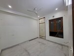 2 BHK + Pooja Room 160 Sq.Yd. Builder Floor in Sector 9