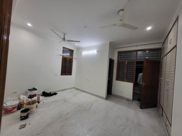 Room, sector 9 2 Bedroom 160 Sq.Yd. Builder Floor In Sector 9 Gurgaon 10311894