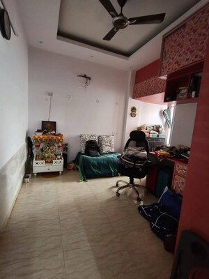 Living Room in 3 BHK Builder Floor at Sector 9a – for Rent