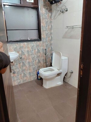 Bathroom in 3 BHK Builder Floor at Sector 30 – for Rent