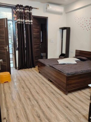 Bedroom in 3 BHK Builder Floor at Sector 30 – for Rent