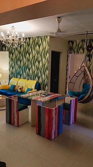 Bedroom in 2 BHK Apartment at Andheri West – for Rent