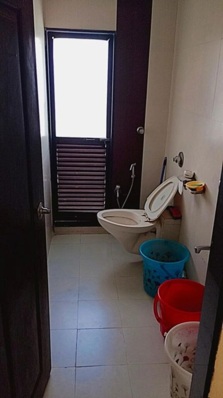 Bathroom, andheri west 2 Bedroom 900 Sq.Ft. Apartment In Andheri West Mumbai 10274557