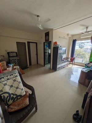 Bedroom in 3 BHK Apartment at Ekta Tripolis, Goregaon West – for Rent