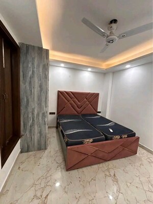 Bedroom in 2 BHK Apartment at Palm Residency Chhatarpur, Chattarpur – for Rent