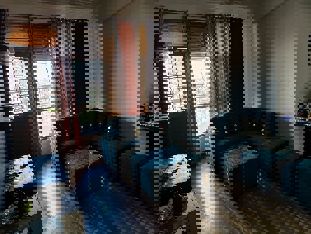 4 BHK 2400 Sq.Ft. Apartment in Apex Apartments