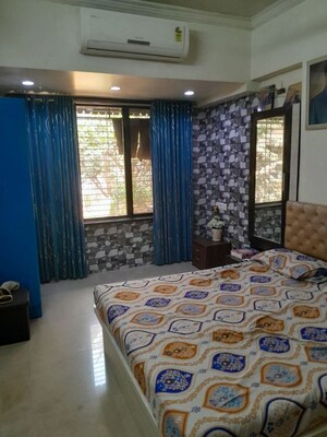 Bedroom in 2 BHK Apartment at Dahisar East – for Sale