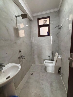 Bathroom in 2 BHK Builder Floor at Palm Residency Chhatarpur, Chattarpur – for Rent