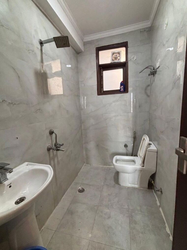 Bathroom, palm-residency-chhatarpur 2 Bedroom 750 Sq.Ft. Builder Floor In Chattarpur Delhi 10311944
