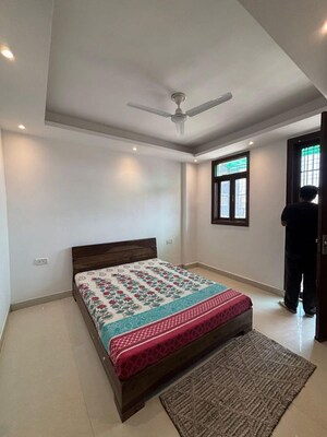 Bedroom in 2 BHK Builder Floor at Palm Residency Chhatarpur, Chattarpur – for Rent