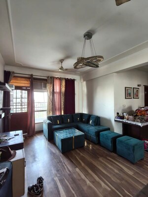 Living Room in 4 BHK Apartment at Apex Apartments, Sector 45 – for Rent
