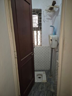 Bathroom in 2.5 BHK Apartment at Mayur Vihar – for Rent