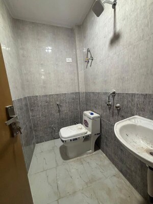 Bathroom in 1 BHK Builder Floor at Palm Residency Chhatarpur, Chattarpur – for Rent