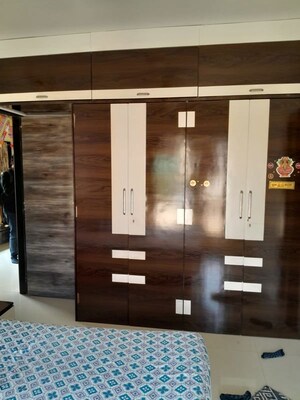 Room in 1 BHK Apartment at Aakanksha CHS, Borivali East – for Rent