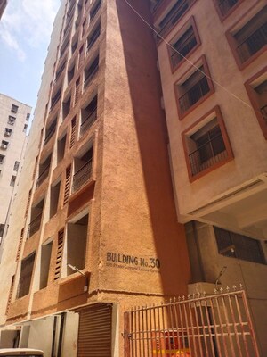 1 BHK Apartment – Exterior View View at Kurla West - for Rent