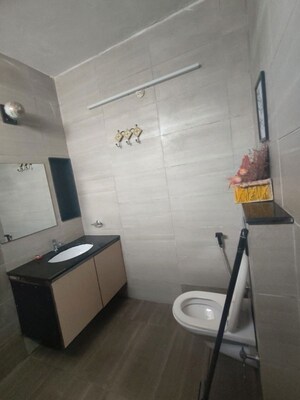 Furnished Amenities in 2 BHK Builder Floor at Saket – for Rent