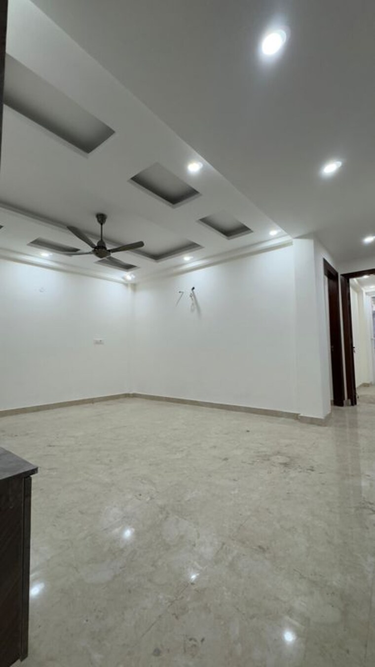 Room, chattarpur 3 Bedroom 1250 Sq.Ft. Apartment In Chattarpur Delhi 10312053