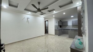 Room in 3 BHK Apartment at Chattarpur – for Rent