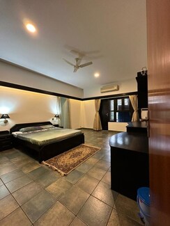 3 BHK + Servant Room Apartment For Rent in Gold Platz