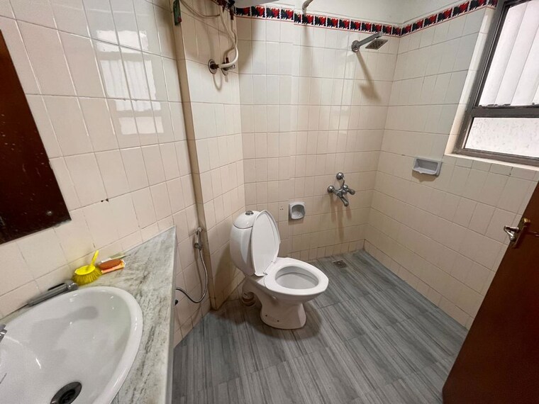 Bathroom, krishna-apartment-vasanth-nagar 3 Bedroom 3000 Sq.Ft. Apartment In Vasanth Nagar Bangalore 9931508