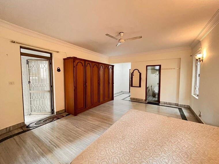 Room, krishna-apartment-vasanth-nagar 3 Bedroom 3000 Sq.Ft. Apartment In Vasanth Nagar Bangalore 9931508