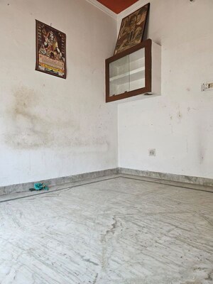 Room in 2.5 BHK Independent House at Manas City Extension, Indira Nagar – for Rent