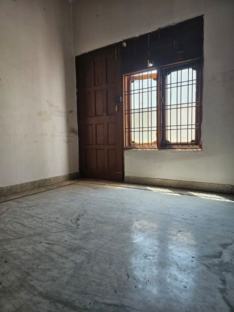 Room, manas-city-extension 2.5 Bedroom 1800 Sq.Ft. Independent House In Indira Nagar Lucknow 10312062