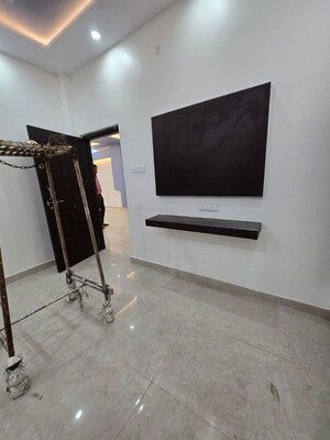 Room in 2.5 BHK Independent House at Manas City Extension, Indira Nagar – for Rent