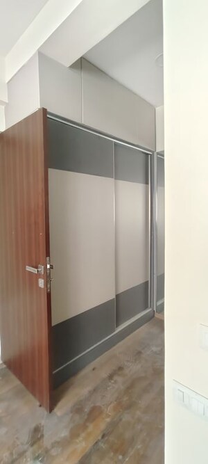 Room in 3 BHK Apartment at Century Breeze, Jakkuru – for Rent