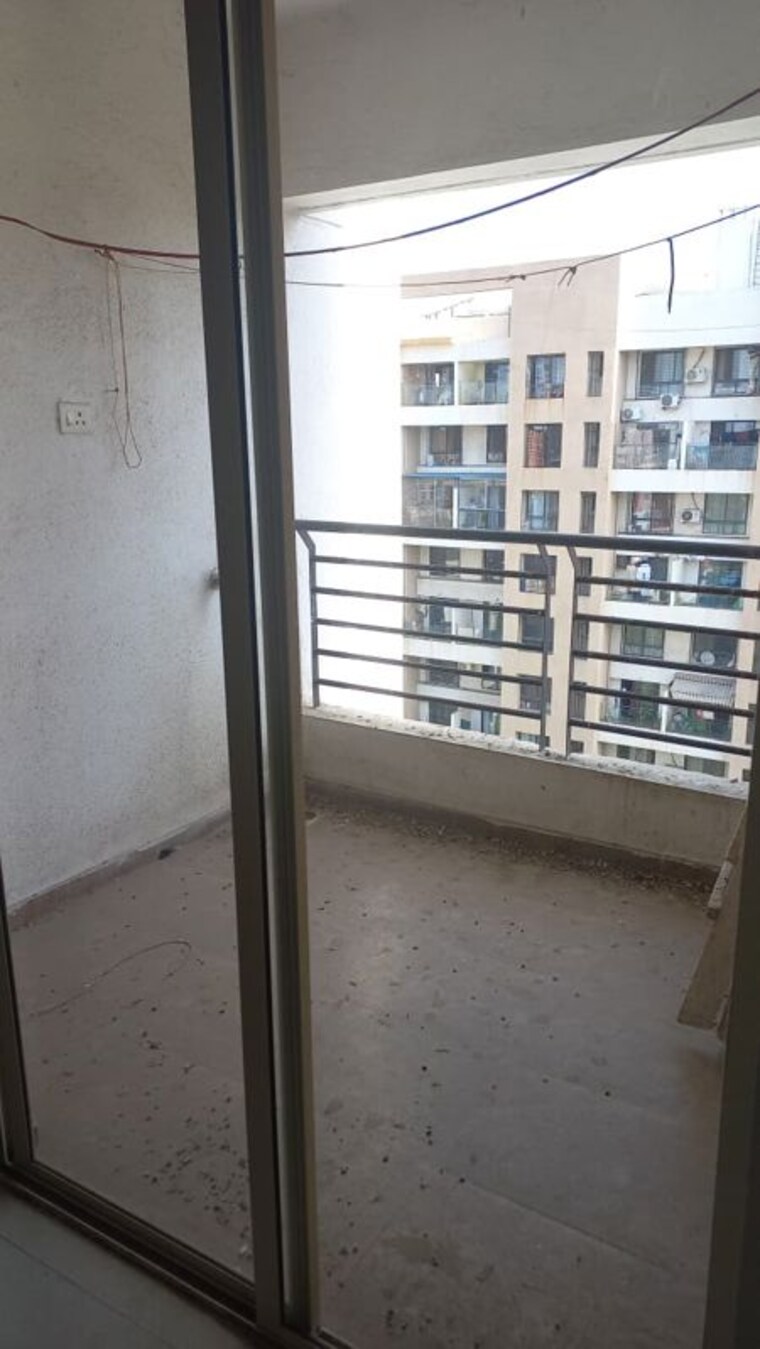 Balcony, oxy-beaumonde 2 Bedroom 904 Sq.Ft. Apartment In Viman Nagar Pune 10312081