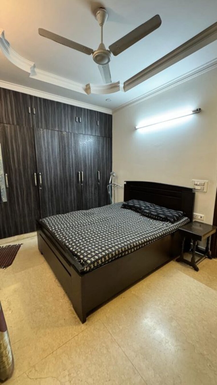 Bedroom, krishna market 2 Bedroom 900 Sq.Ft. Builder Floor In Krishna Market Delhi 10312113