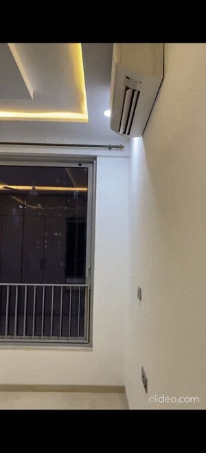 Furnished Amenities in 3 BHK Apartment at Oberoi Eternia, Mulund West – for Rent