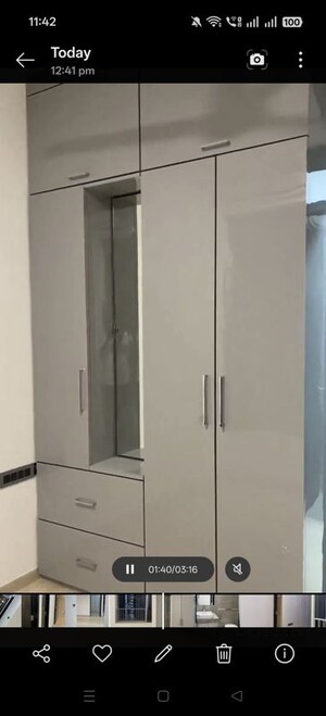 Furnished Amenities in 3 BHK Apartment at Oberoi Eternia, Mulund West – for Rent