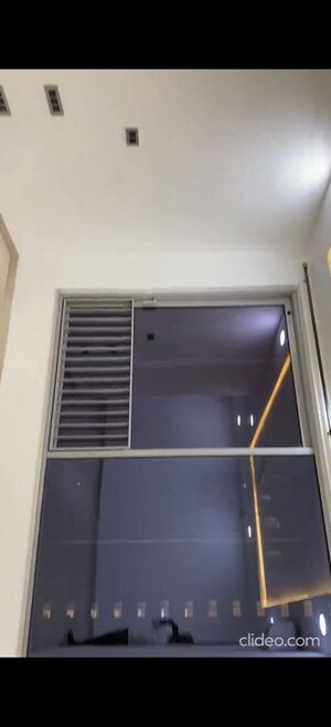 Furnished Amenities in 3 BHK Apartment at Oberoi Eternia, Mulund West – for Rent