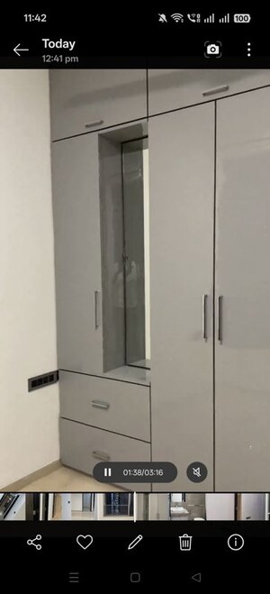 Furnished Amenities in 3 BHK Apartment at Oberoi Eternia, Mulund West – for Rent