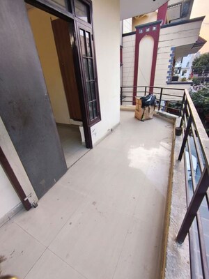 Balcony in 3 BHK Builder Floor at Sector 9a – for Rent