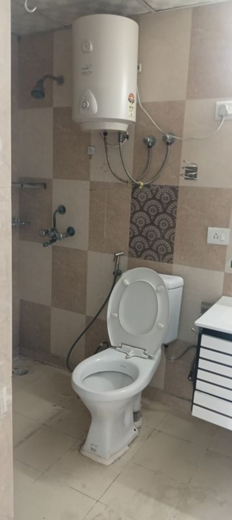Bathroom, gardenia-glory 3.5 Bedroom 1750 Sq.Ft. Apartment In Sector 46 Noida 10312275