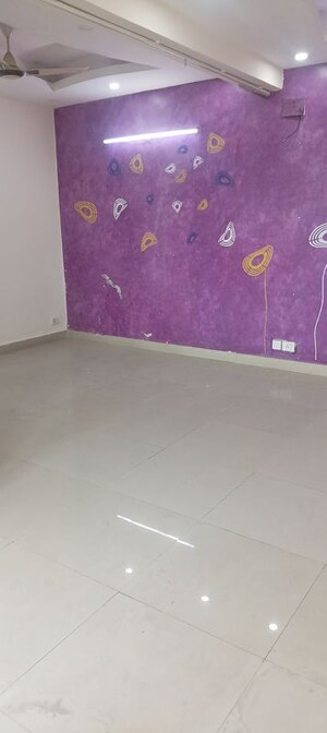 Room in 3.5 BHK Apartment at Gardenia Glory, Sector 46 – for Sale